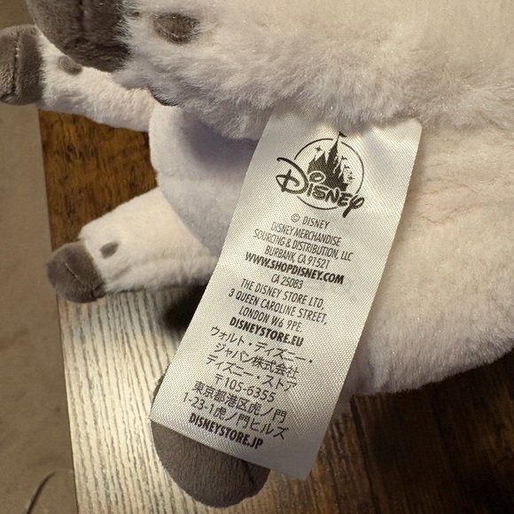 Disney Moana Pua Plush 10 in., Excellent condition, part of a display/not a toy - Picture 6 of 6